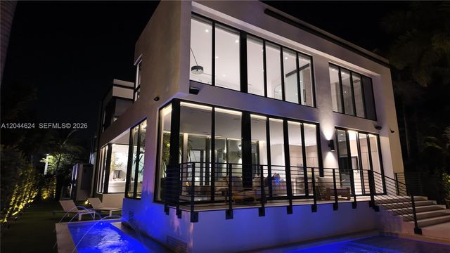 570 S Shore Drive, Miami Beach, FL 33141