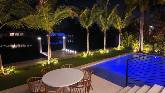 570 S Shore Drive, Miami Beach, FL 33141