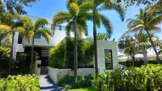 570 S Shore Drive, Miami Beach, FL 33141