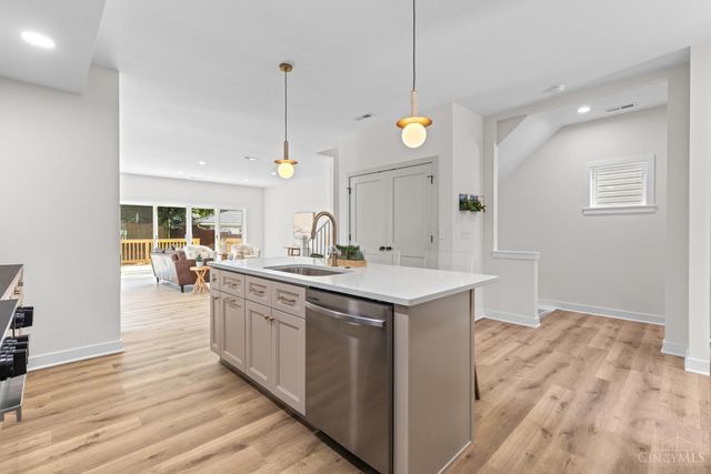 3342 Fairfield Avenue, Cincinnati, OH 45207