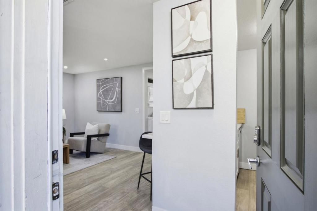 Image 2 of property listing at 2035 Castlebury Drive, San Jose, CA 95116