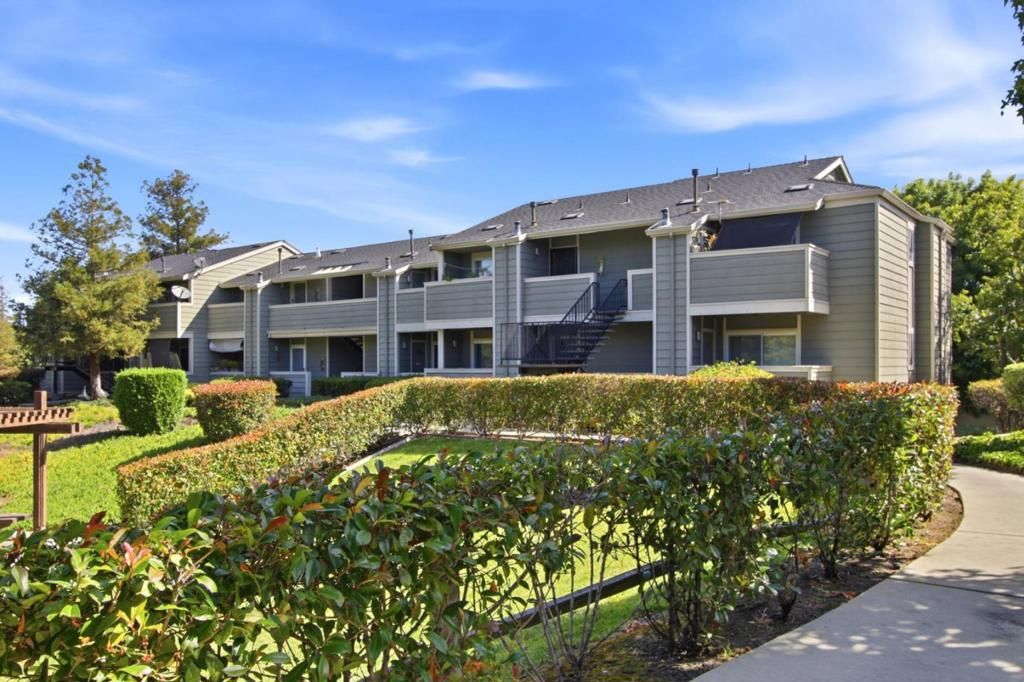 Image 20 of property listing at 2035 Castlebury Drive, San Jose, CA 95116