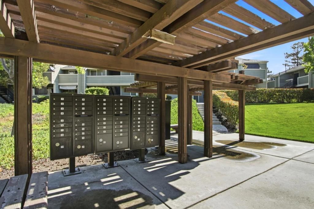 Image 21 of property listing at 2035 Castlebury Drive, San Jose, CA 95116