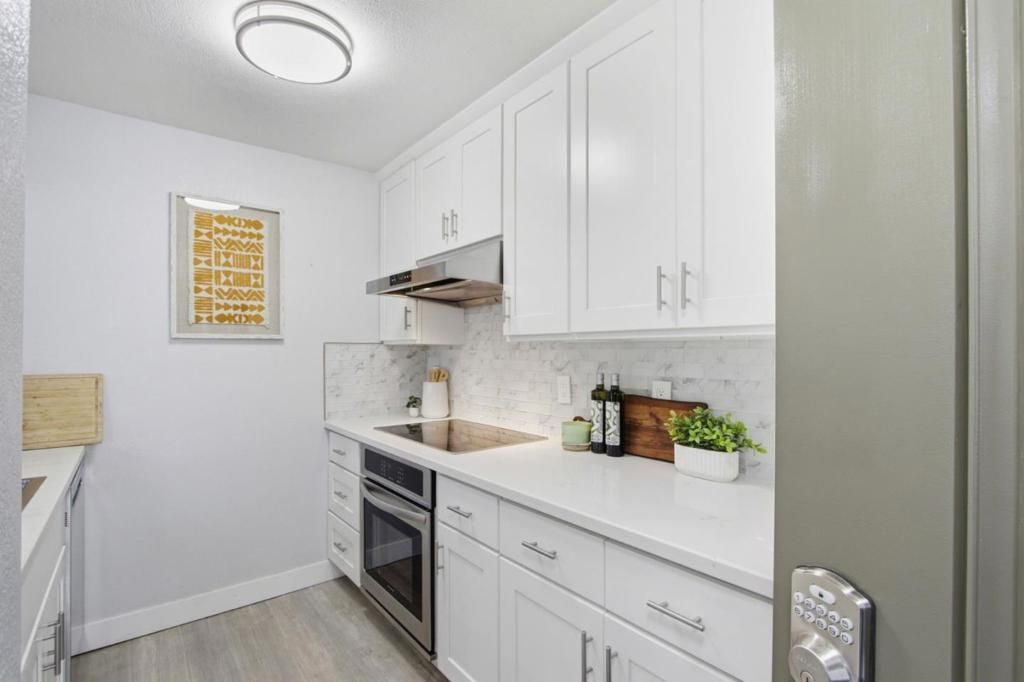 Image 5 of property listing at 2035 Castlebury Drive, San Jose, CA 95116