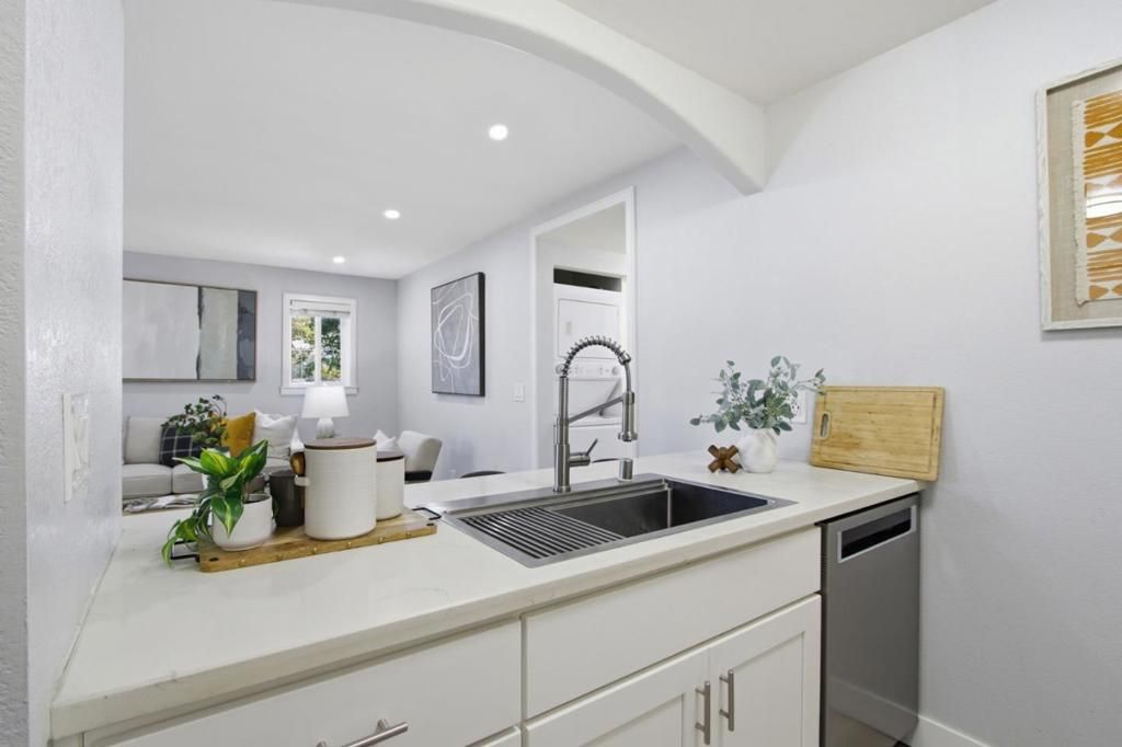 Image 6 of property listing at 2035 Castlebury Drive, San Jose, CA 95116