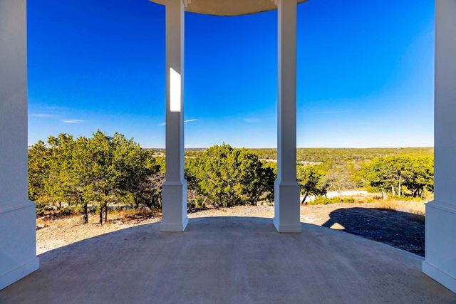 157 McCullough Ranch Rd, Kerrville, TX 78028