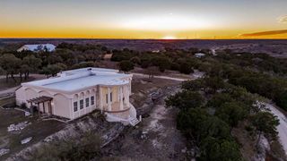 157 McCullough Ranch Rd, Kerrville, TX 78028