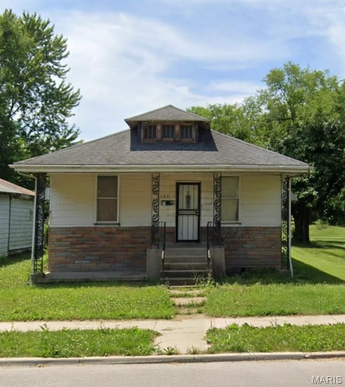 2406 Saint Louis Avenue, East St Louis, IL 62205