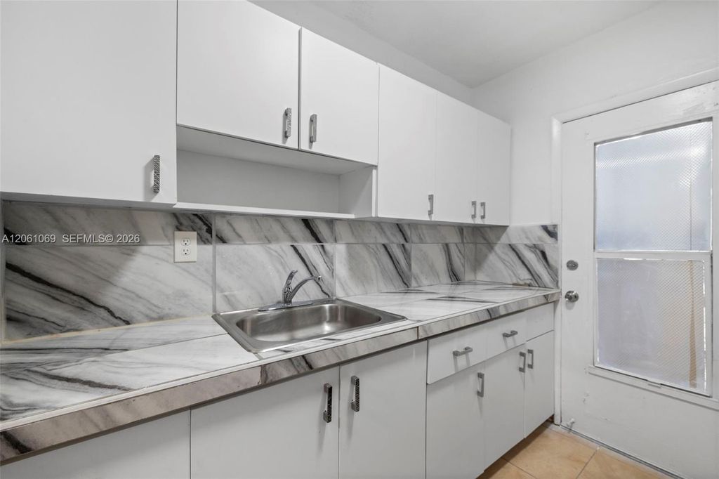 7271 Gary Avenue 2, Miami Beach, FL 33141