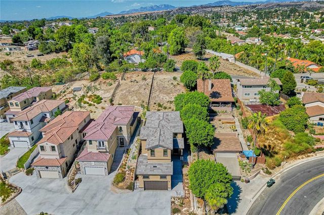 673 Castlehill, Walnut, CA 91789
