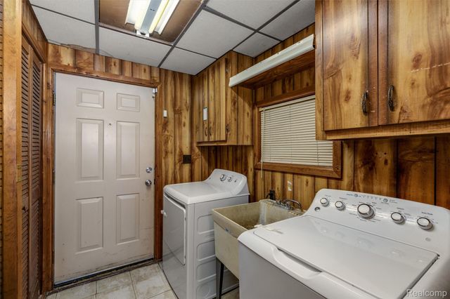 18240 Webster Avenue, Southfield, MI 48076