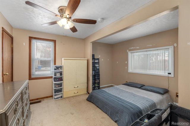 18240 Webster Avenue, Southfield, MI 48076