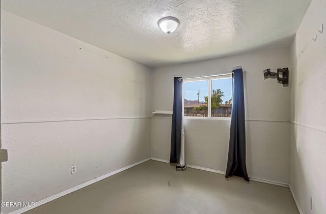 4736 CHISOS Lane, El Paso, TX 79904