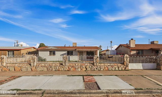 4736 CHISOS Lane, El Paso, TX 79904