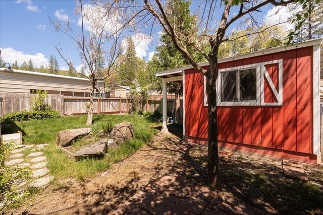 39737 Road 274 # 14, Bass Lake, CA 93604