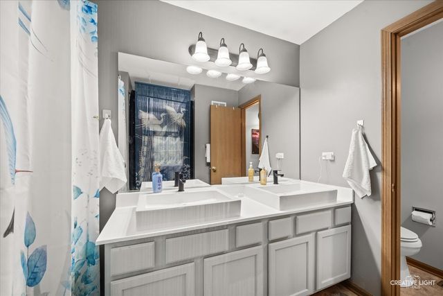114 Presidential Boulevard, Oswego, IL 60543