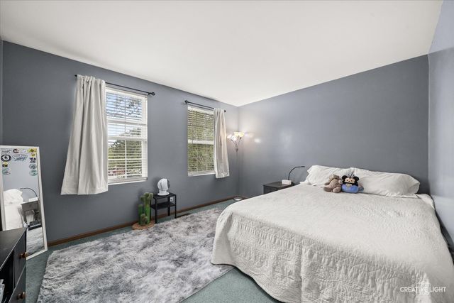 114 Presidential Boulevard, Oswego, IL 60543