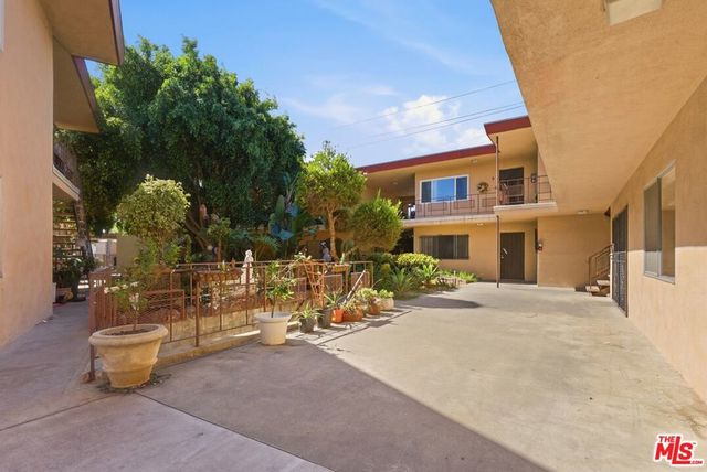 410 N Market Street 3, Inglewood, CA 90302
