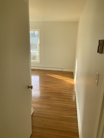 1206 Park Mere Dr, Columbia, TN 38401