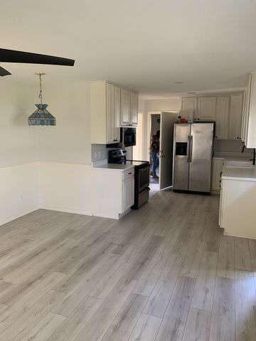 1206 Park Mere Dr, Columbia, TN 38401