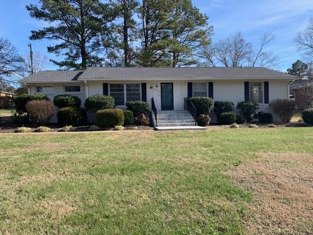 1206 Park Mere Dr, Columbia, TN 38401