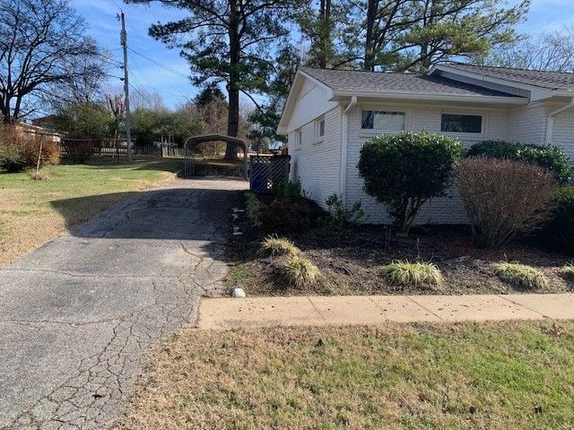 1206 Park Mere Dr, Columbia, TN 38401