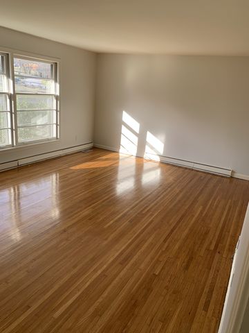 1206 Park Mere Dr, Columbia, TN 38401