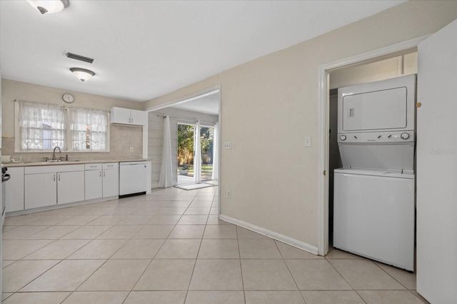 1010 INDIAN BEACH DRIVE DRIVE, Sarasota, FL 34234