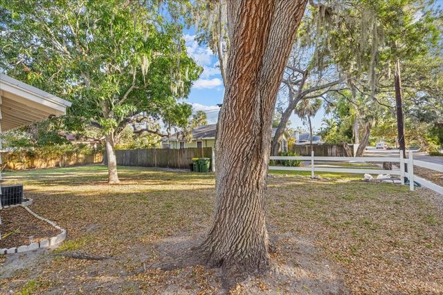 1010 INDIAN BEACH DRIVE DRIVE, Sarasota, FL 34234