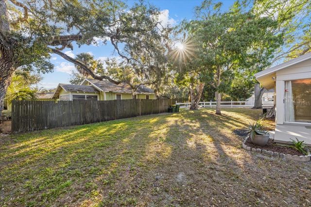 1010 INDIAN BEACH DRIVE DRIVE, Sarasota, FL 34234