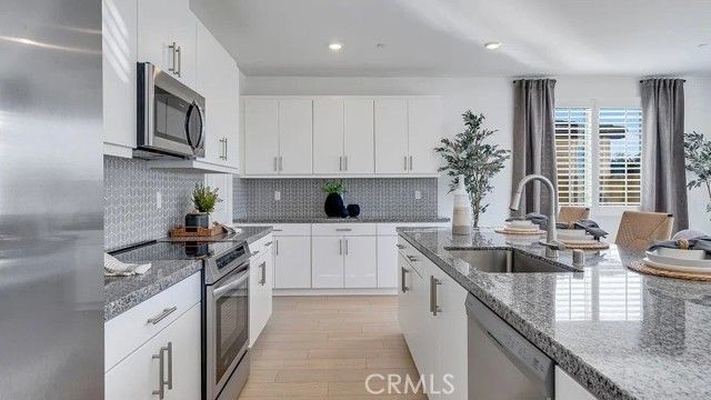 14224 Rollins Street, Hesperia, CA 92345