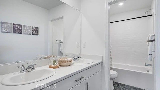 14224 Rollins Street, Hesperia, CA 92345