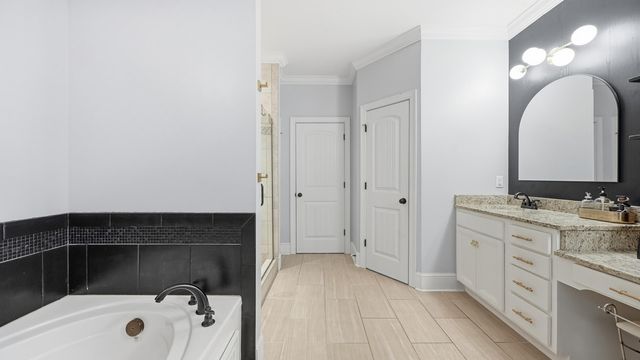 2742 Waterhaven Drive, Chattanooga, TN 37406