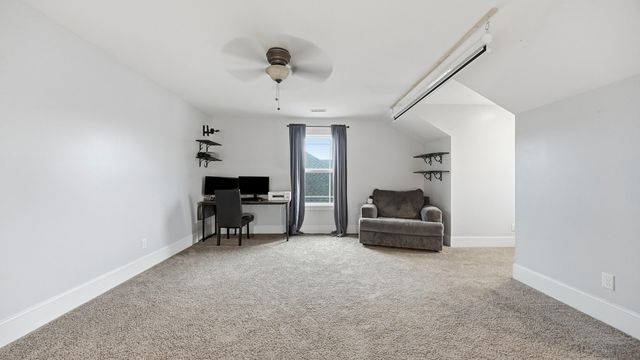 2742 Waterhaven Drive, Chattanooga, TN 37406