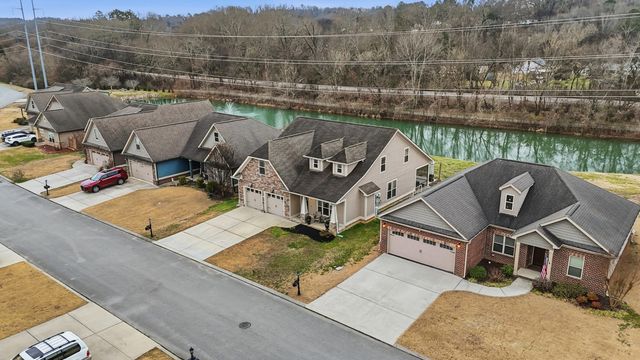 2742 Waterhaven Drive, Chattanooga, TN 37406