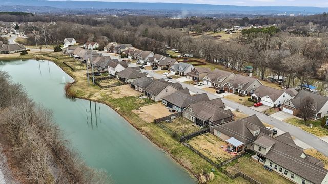 2742 Waterhaven Drive, Chattanooga, TN 37406