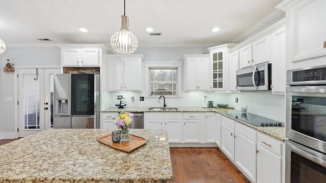 2742 Waterhaven Drive, Chattanooga, TN 37406