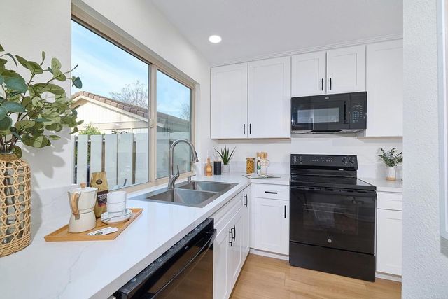 11364 Poblado Road, San Diego, CA 92127