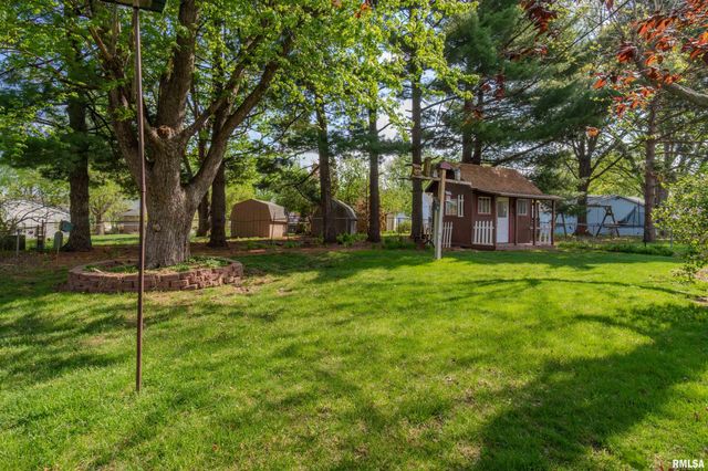 1812 COLUMBUS Drive, Pekin, IL 61554