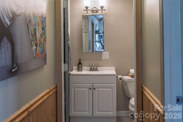 18 Hopedale Circle, Asheville, NC 28806