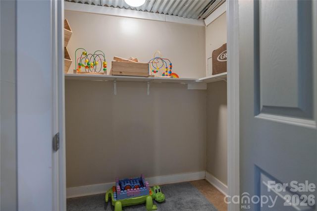 18 Hopedale Circle, Asheville, NC 28806