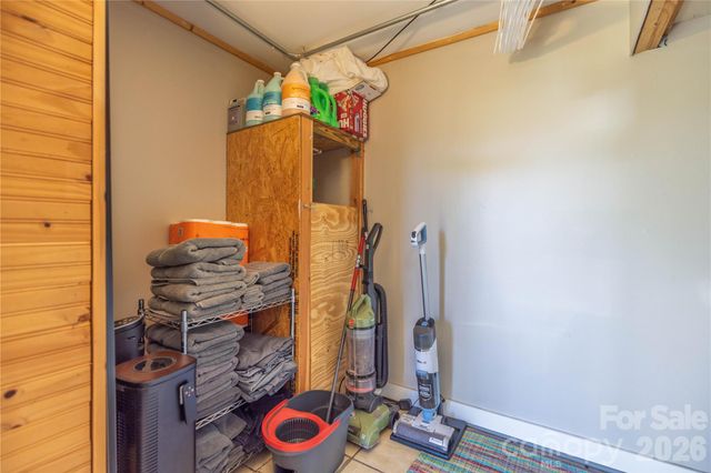 18 Hopedale Circle, Asheville, NC 28806