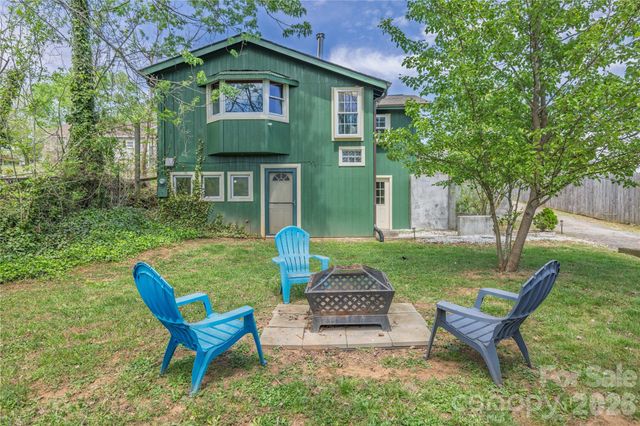 18 Hopedale Circle, Asheville, NC 28806