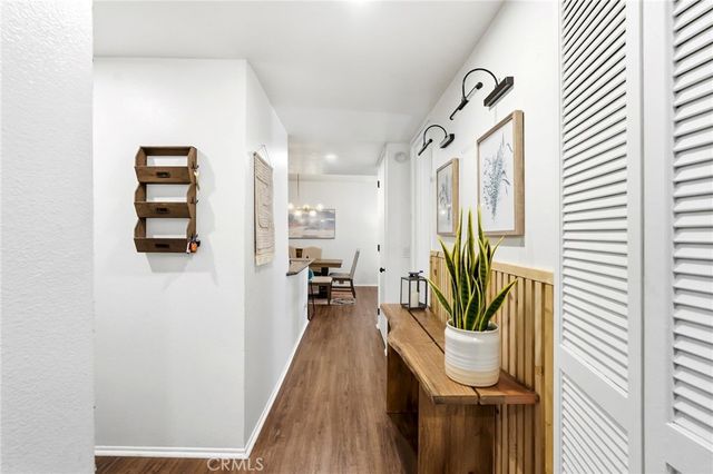 17711 Margate Street 103, Encino, CA 91316