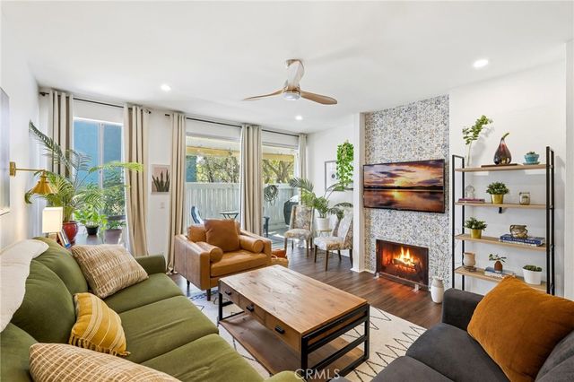 17711 Margate Street 103, Encino, CA 91316