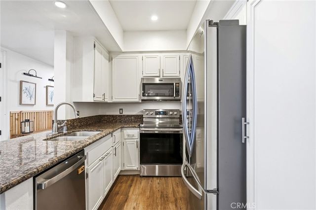 17711 Margate Street 103, Encino, CA 91316