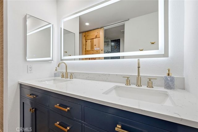 17711 Margate Street 103, Encino, CA 91316