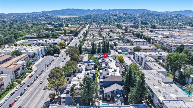 17711 Margate Street 103, Encino, CA 91316