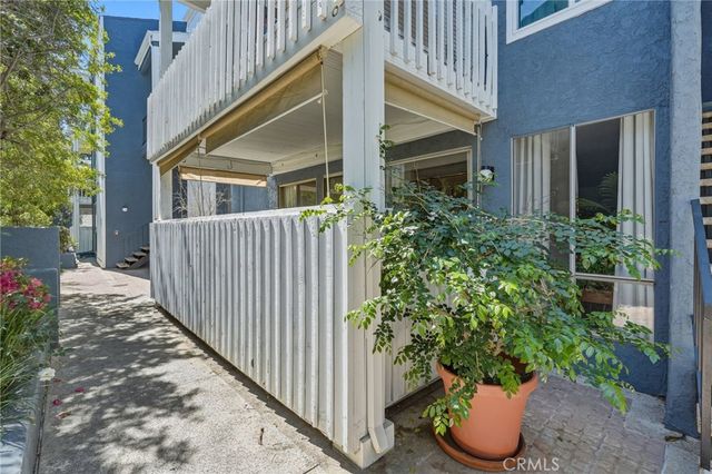 17711 Margate Street 103, Encino, CA 91316
