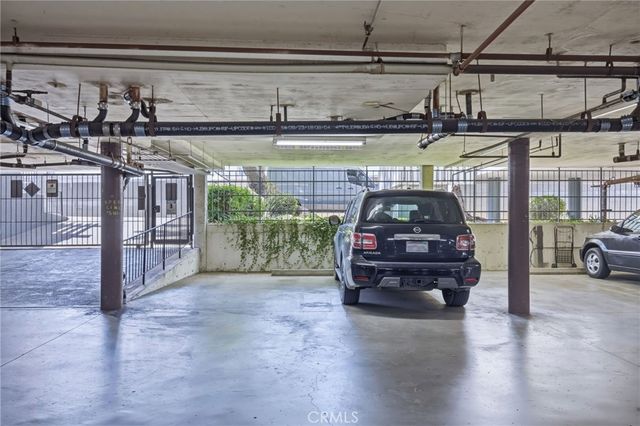 17711 Margate Street 103, Encino, CA 91316
